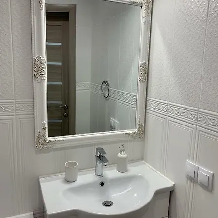 Sisters Apartment Ukr Чернигов Экстерьер фото